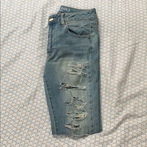 Light blue ripped jeans